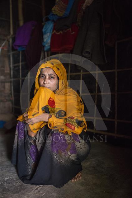 Bangladeş'te yaşayan tecavüz kurbanı Arakanlı kadınlar