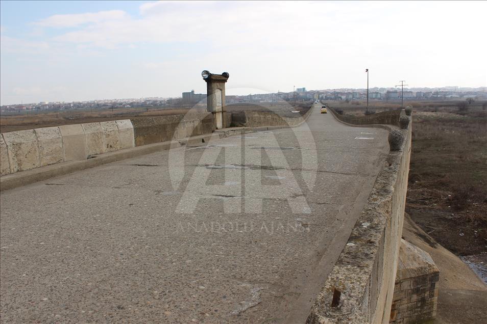 "Uzunköprü'nün restorasyonu bir an evvel başlamalı"