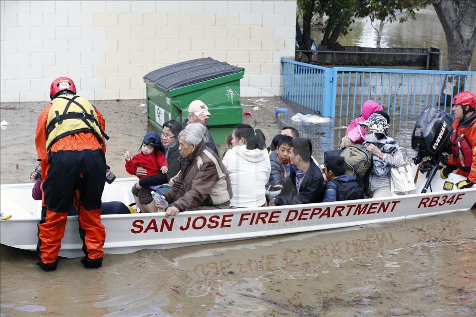 Hundreds rescued from California floodwaters in San Jose