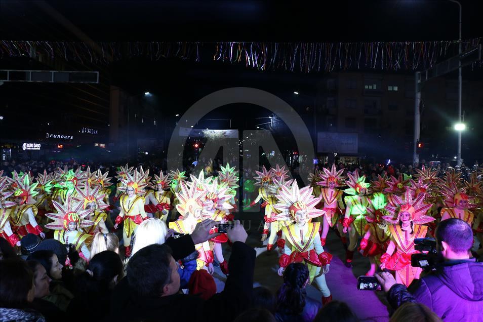 Mbi dy mijë pjesëmarrës të maskuar në paradën e Karnavalit të Strumicës