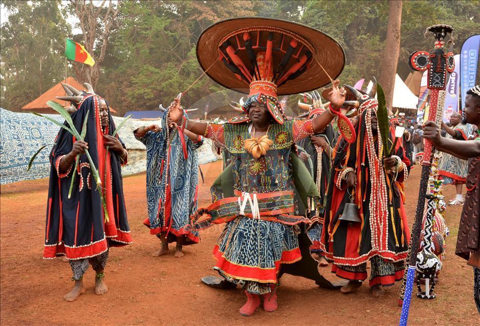 Kamerun'de Geleneksel Nyang Nyang Dans Festivalı