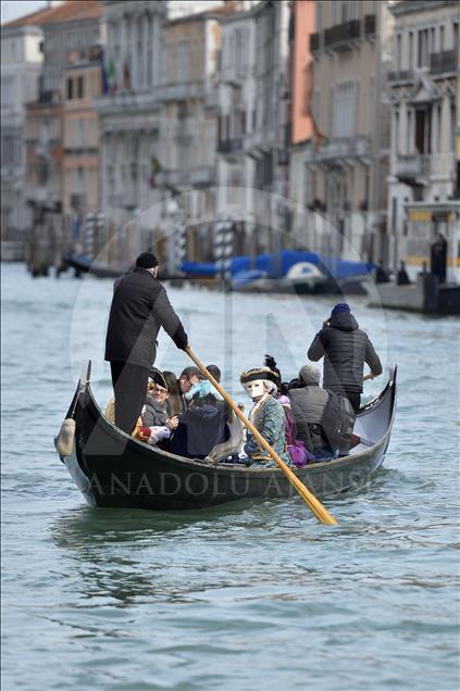 Karnevali i Venecias, gara për kostumin dhe maskën më të mirë
