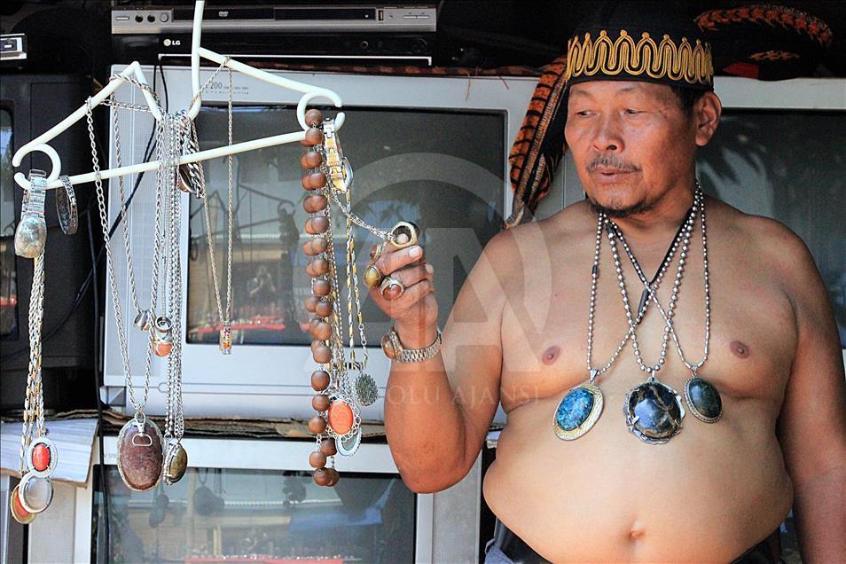 Nakit od batu kamena u Indoneziji ima mistične vrijednosti