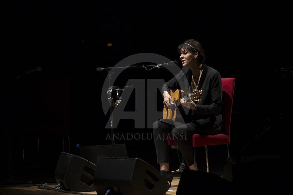 Souad Massi Ankara'da hayranlarıyla buluştu