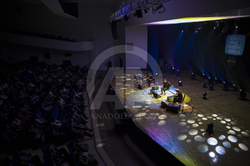 Souad Massi Ankara'da hayranlarıyla buluştu