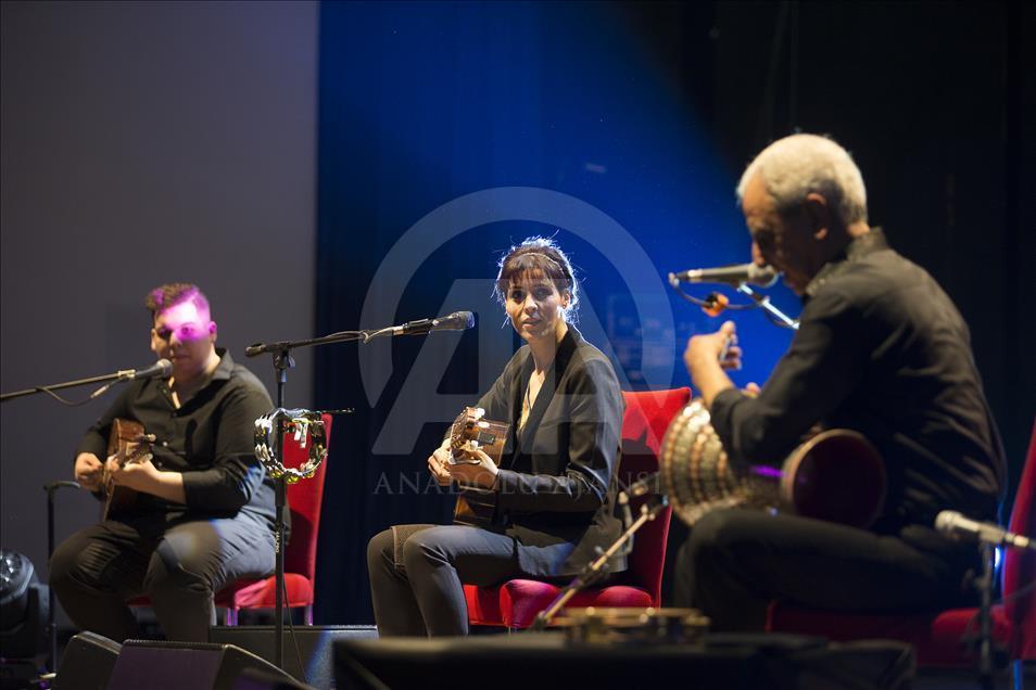 Souad Massi Ankara'da hayranlarıyla buluştu