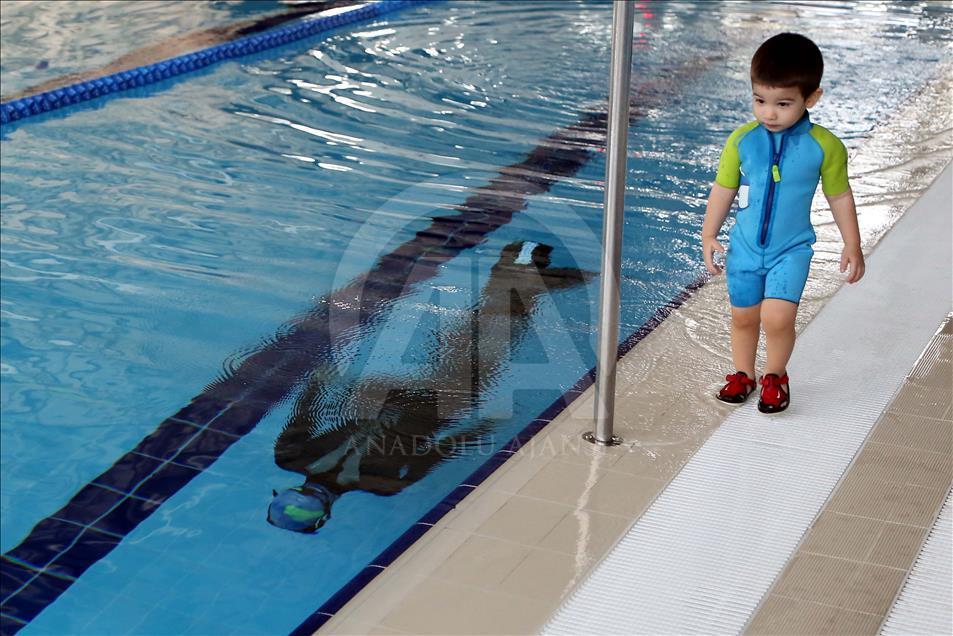 Turkish female freediver eyes world record