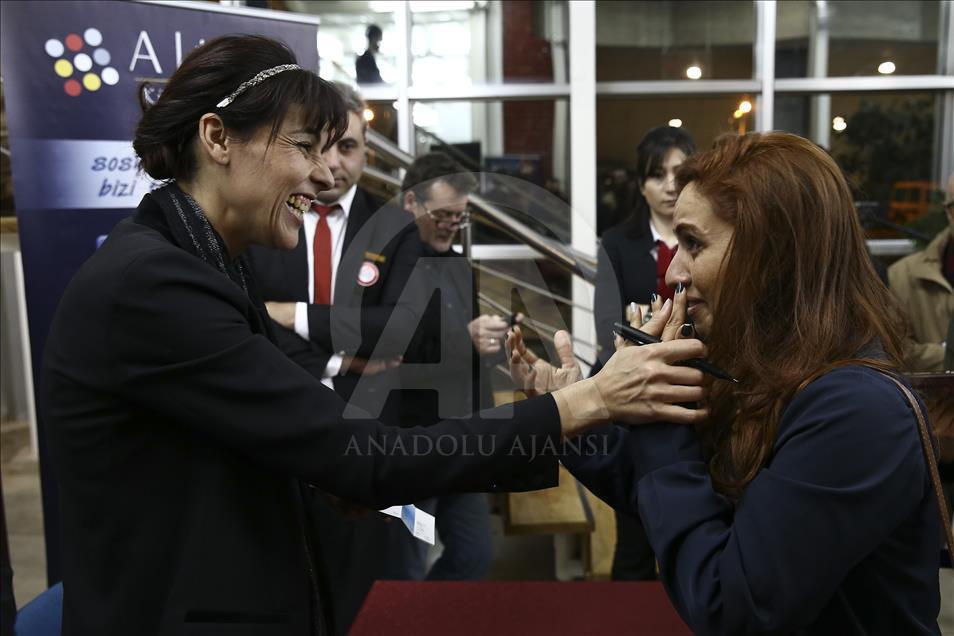 Souad Massi Ankara'da hayranlarıyla buluştu