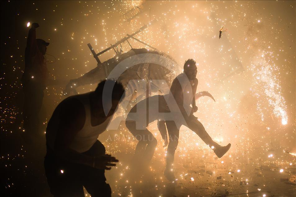 Meksika'da havai fişek festivali