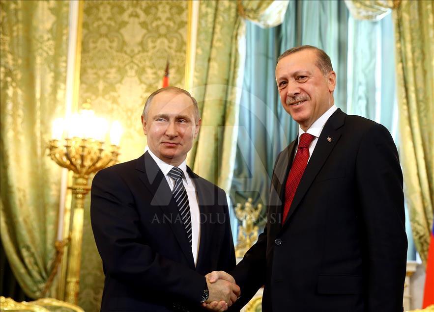Erdoğan-Putin görüşmesi başladı