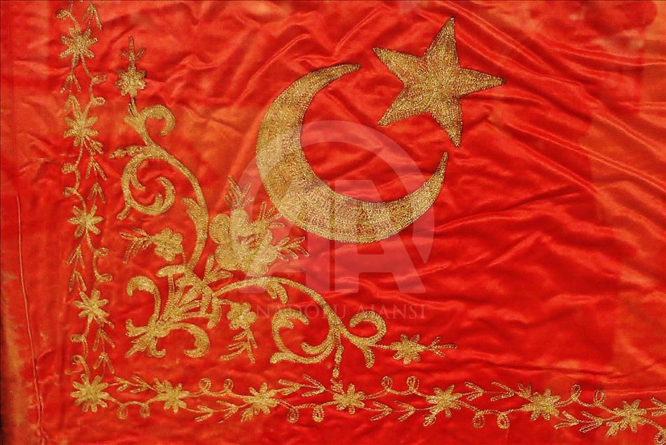 Rum kızlarının işlediği sancak müzenin baş tacı