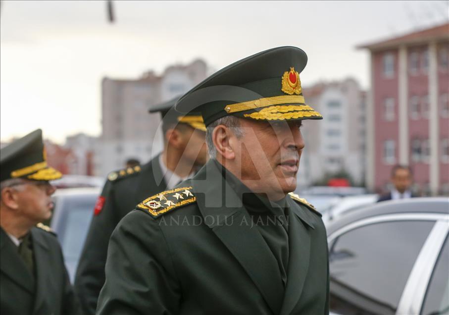 Komutanlardan şehit ailelerine ziyaret