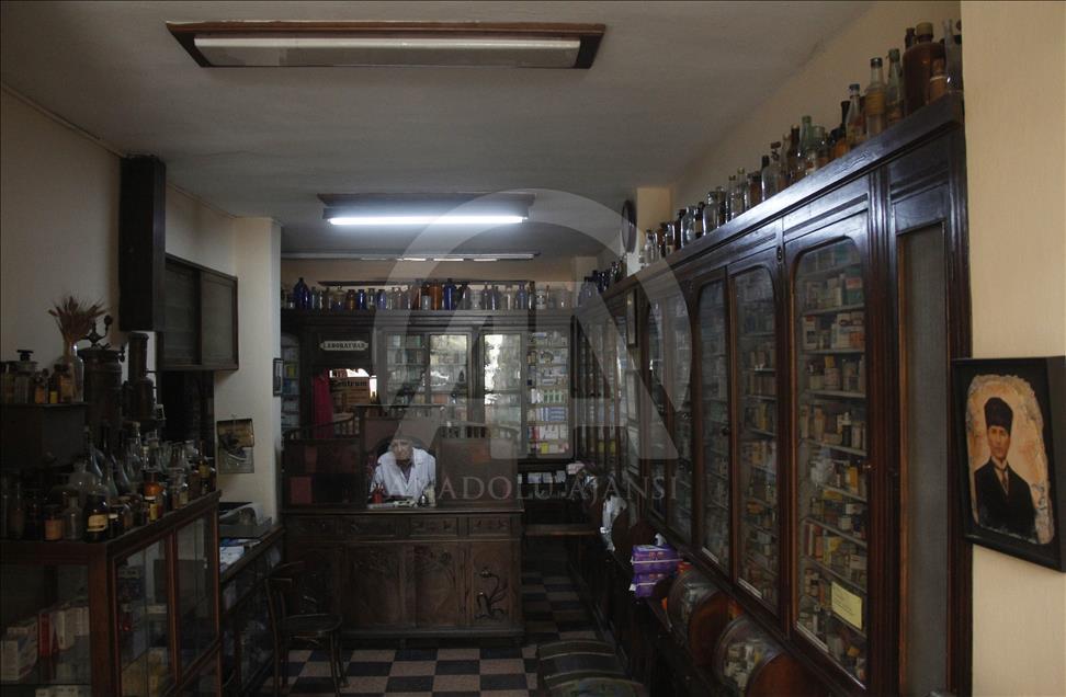 "Müze dükkan"da yarım asırdır şifa dağıtıyor