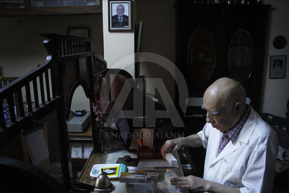 "Müze dükkan"da yarım asırdır şifa dağıtıyor