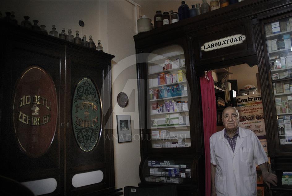 "Müze dükkan"da yarım asırdır şifa dağıtıyor