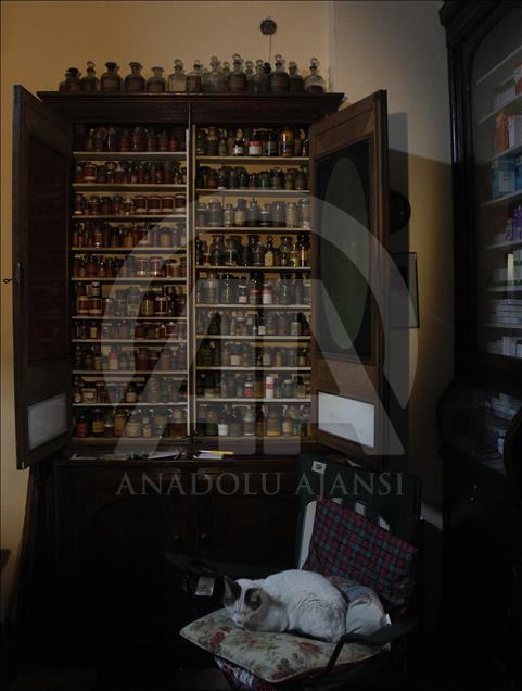 "Müze dükkan"da yarım asırdır şifa dağıtıyor