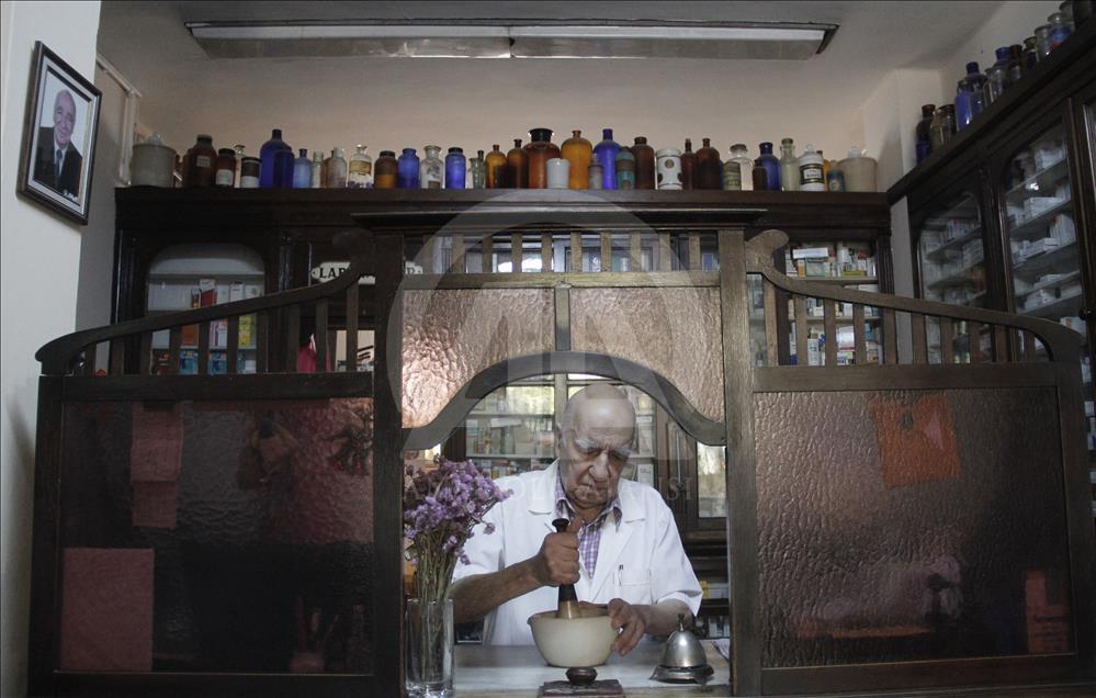 "Müze dükkan"da yarım asırdır şifa dağıtıyor