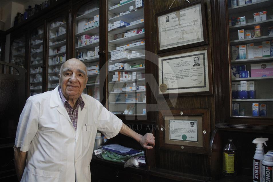 "Müze dükkan"da yarım asırdır şifa dağıtıyor