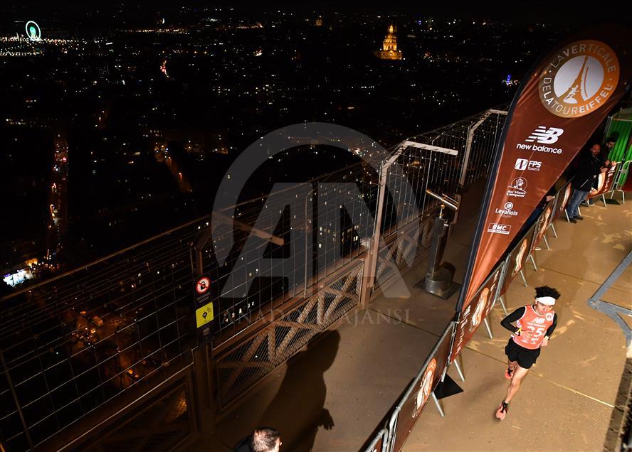 Vertical race at the Eiffel Tower Anadolu Agency