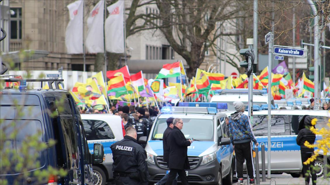 Germany let PKK supporters to gather in Frankfurt