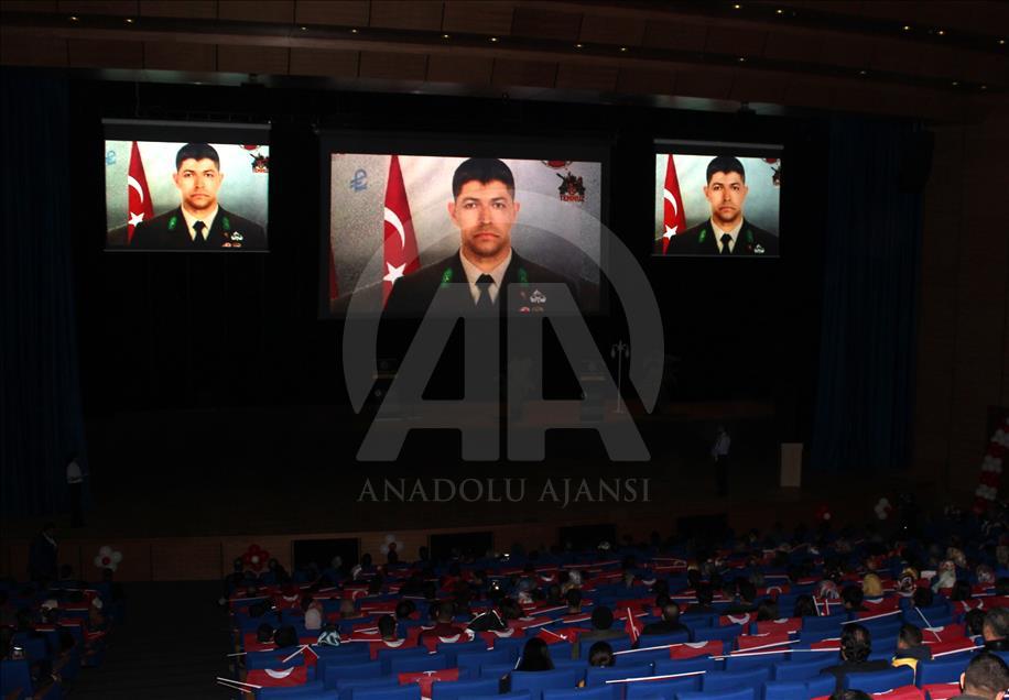 "15 Temmuz Engelsiz Kahramanlar Tiyatrosu" sahnelendi
