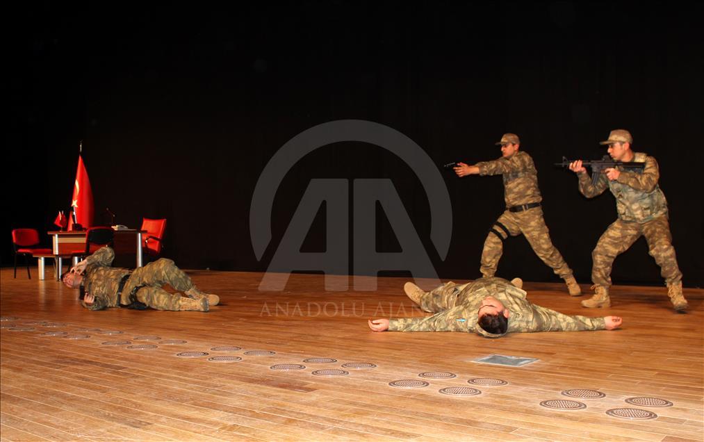 "15 Temmuz Engelsiz Kahramanlar Tiyatrosu" sahnelendi