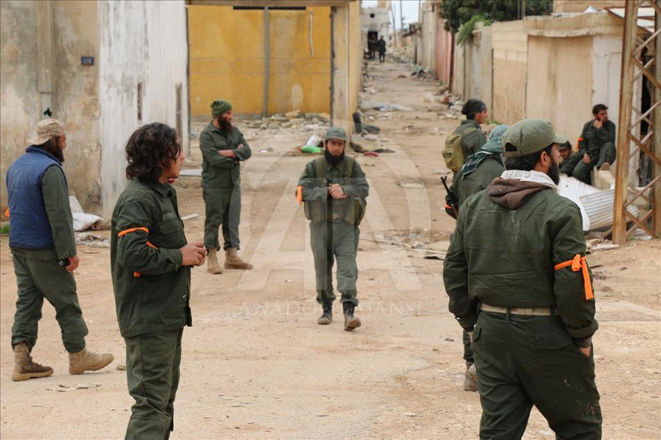 Suriyeli muhalifler Hama ilinin merkezine ilerliyor