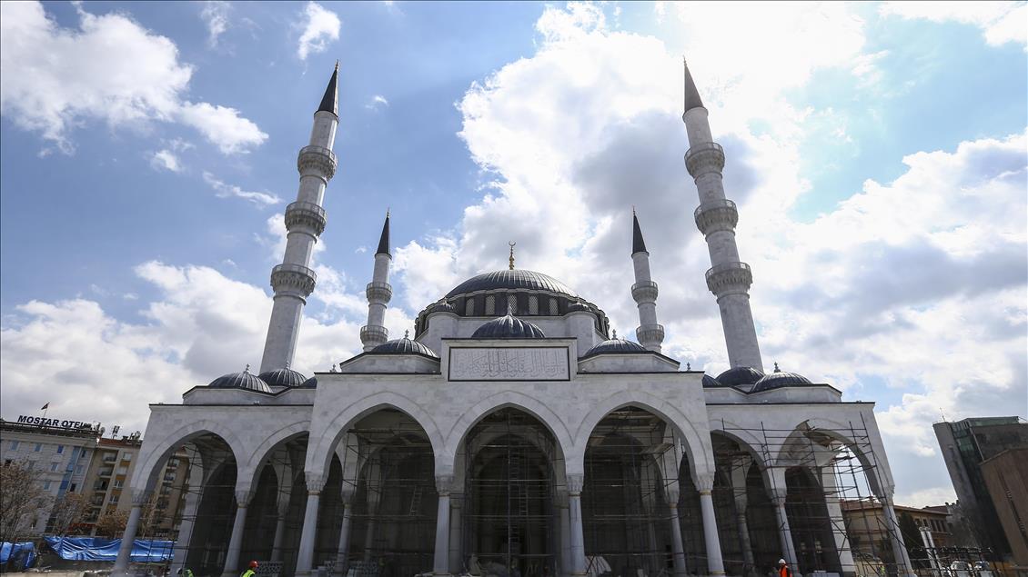Ulus İtfaiye Meydanı Camisi için geri sayım başladı