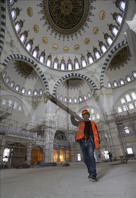 Ulus İtfaiye Meydanı Camisi için geri sayım başladı