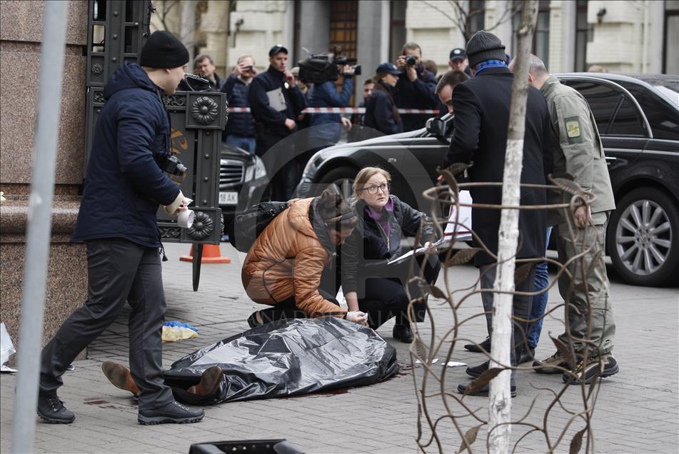 Former Russian State Duma deputy Denis Voronenkov killed in center Kiev