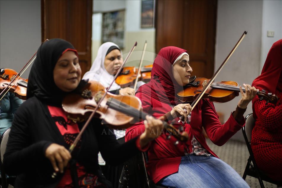 Mısır'da görme engelliler orkestrası