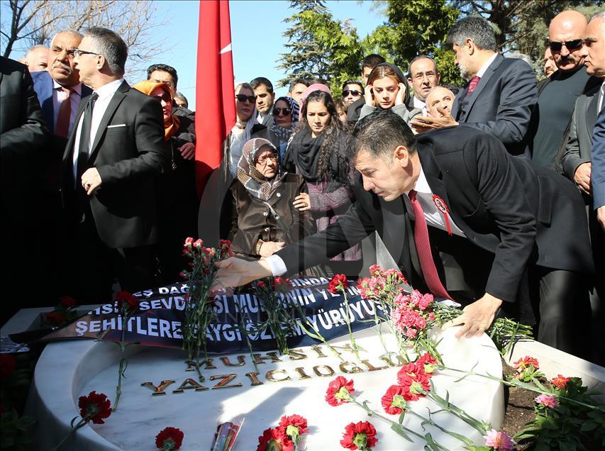Muhsin Yazıcıoğlu vefatının 8. yılında kabri başında anıldı