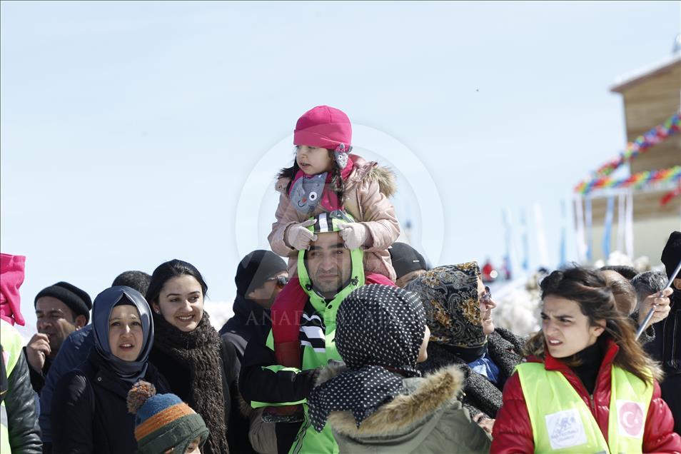 فستیوال برف در حکاری ترکیه
