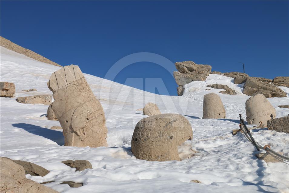 Bahar gelince Nemrut Dağı'na ilgi de arttı