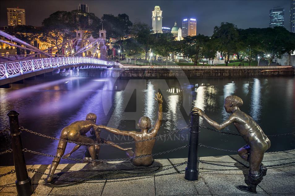 Singapore scenery at night