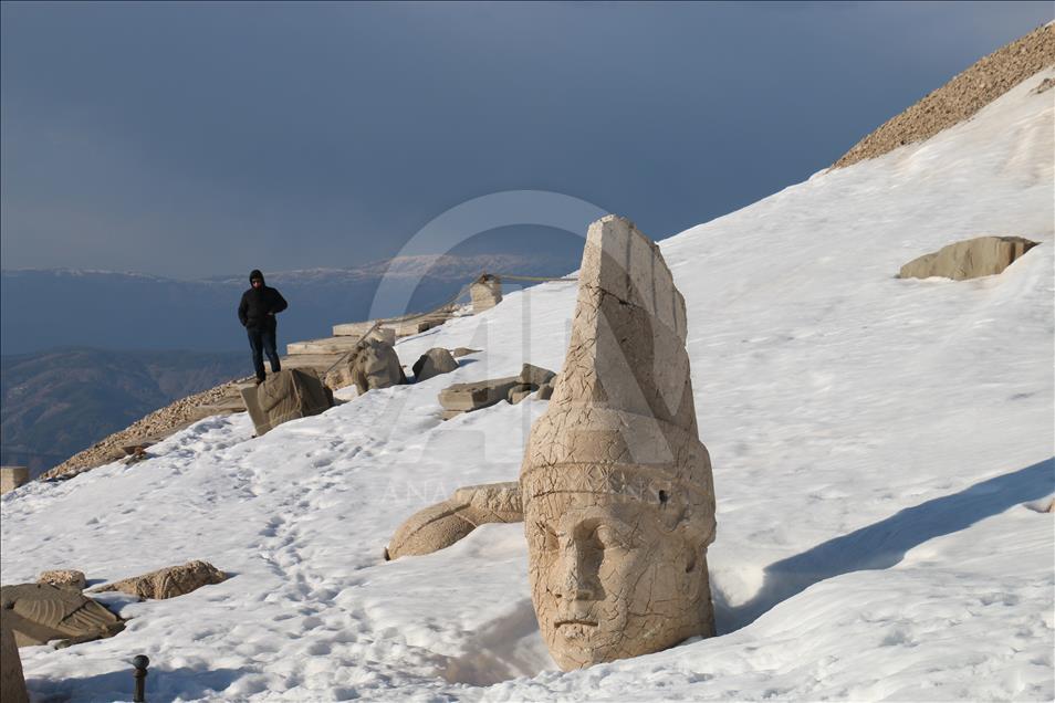 Bahar gelince Nemrut Dağı'na ilgi de arttı