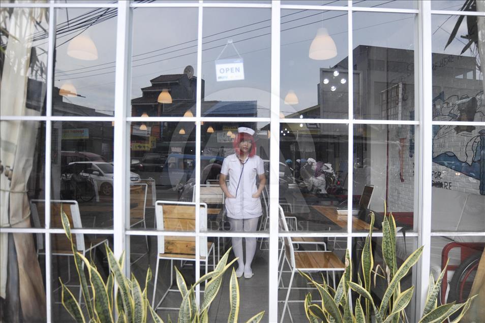 Hastane temalı restoran ilgi çekiyor