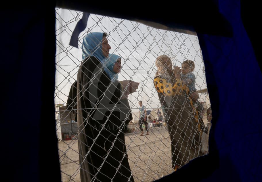 Iraqi internally displaced people at Jadah refugee camp in Mosul