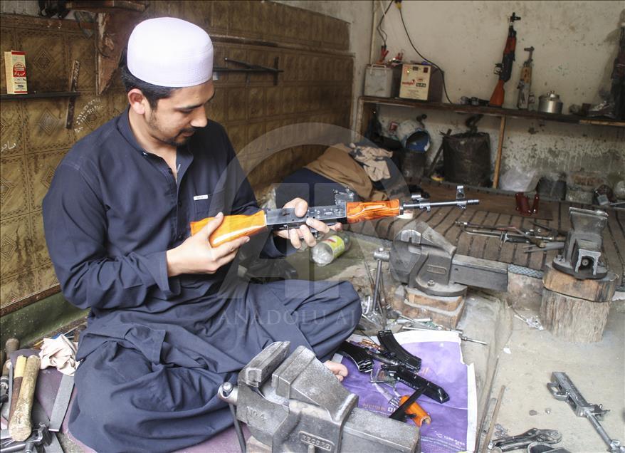 The Village of Replica Gun Manufacturers in Pakistan