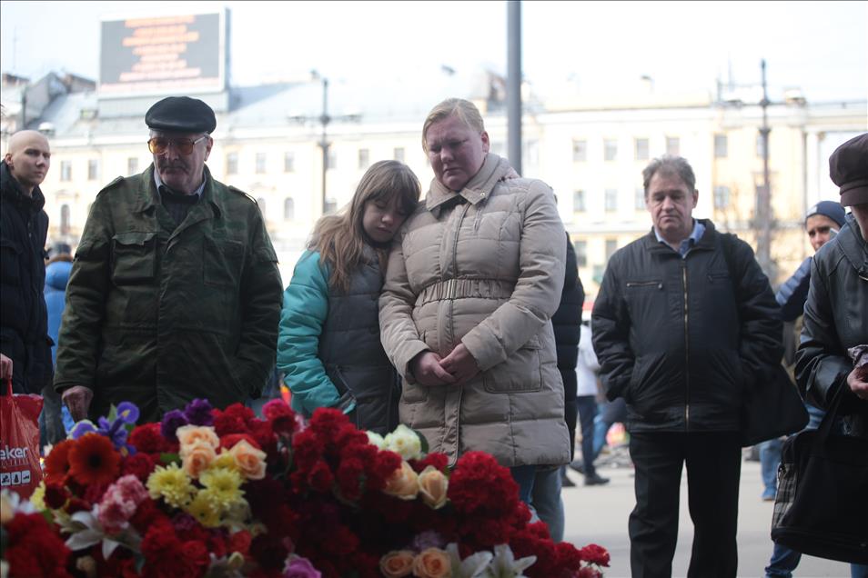 Explosion at a subway station in St Petersburg