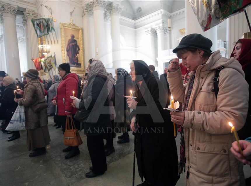 Memorial service in Saint-Petersburg of a blast in metro victims