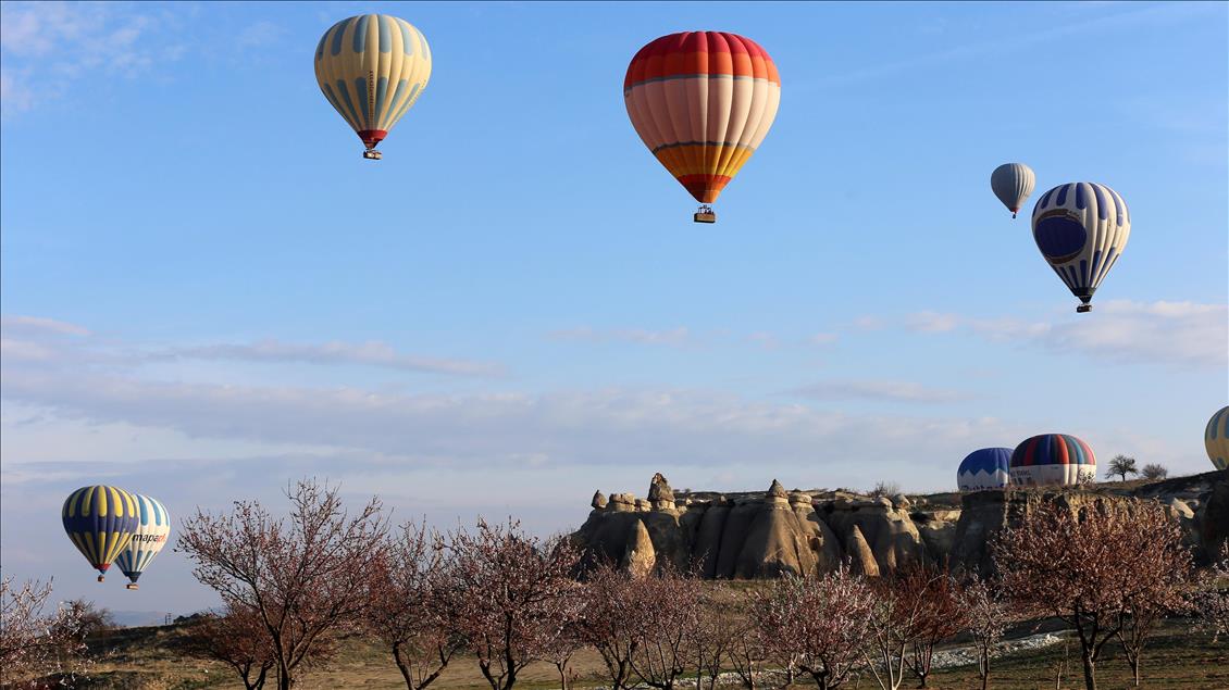 Kapadokya'da sıcak hava balon turları yeniden başladı