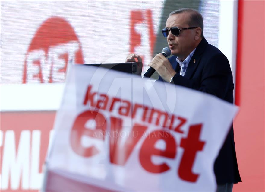 Cumhurbaşkanı Erdoğan ve Başbakan Yıldırım İzmirlilerle buluştu