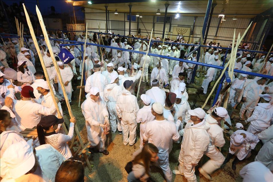 Samiriler Hamursuz Bayramı'nı kutladı