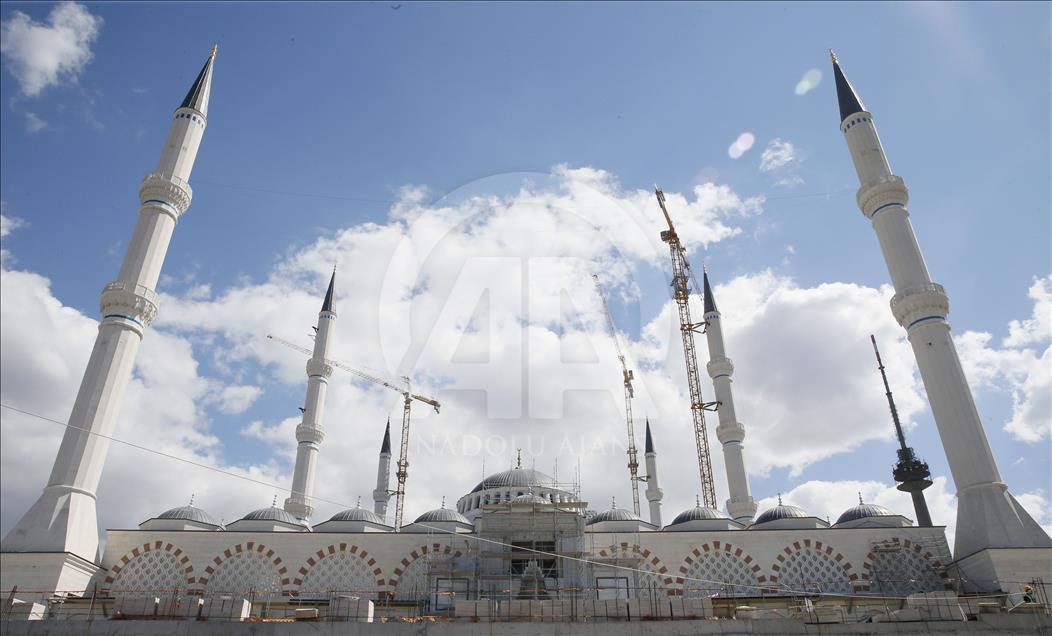 Istanbul: Krajem godine otvorenje najveće džamije u Turskoj  