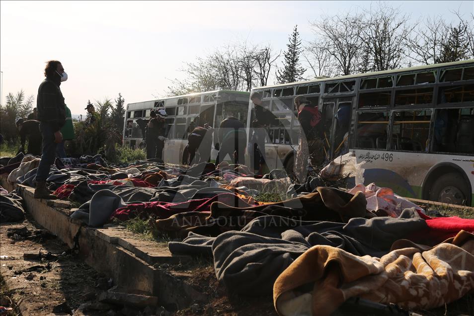 Suriye'de tahliye edilenlere saldırı