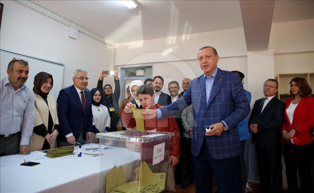 Cumhurbaşkanı Erdoğan oyunu kullandı