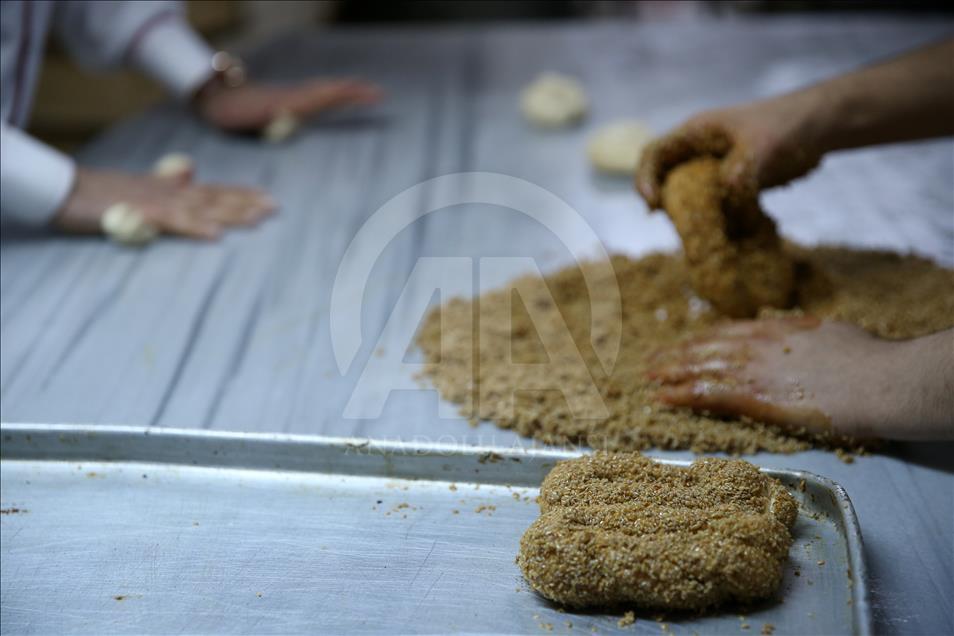 تركي يكسر القاعدة.. حوّل "السميط" من فطور إلى وجبة رئيسية