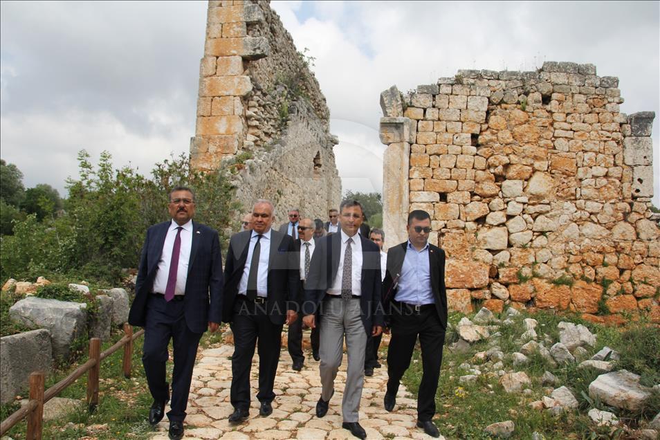 Mersin'de Turizm Haftası nedeniyle tören düzenlendi