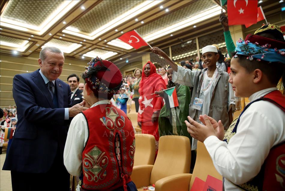 Cumhurbaşkanı Erdoğan, çocukları kabul etti